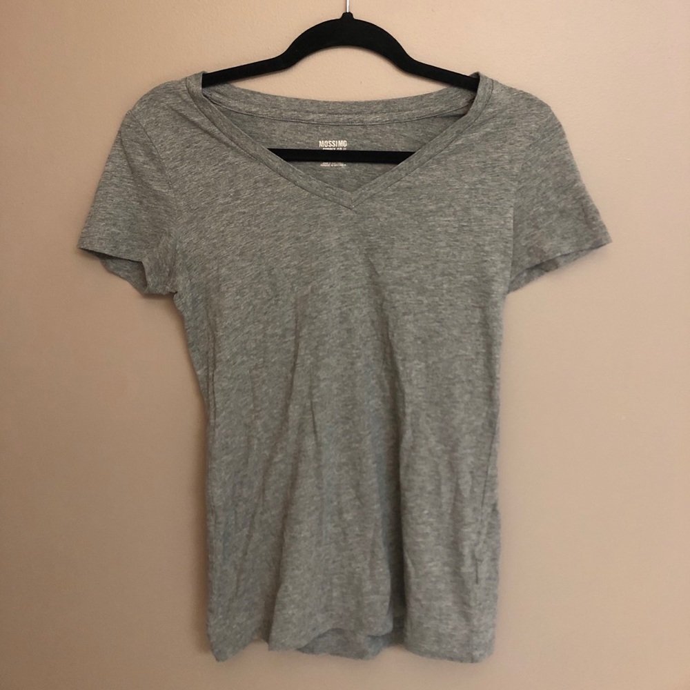 grey v neck t-shirt